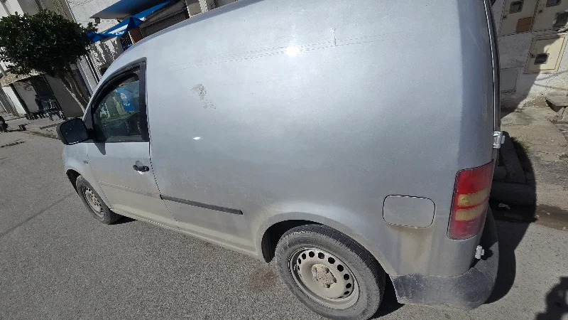 Volkswagen Caddy - Photo 3