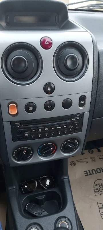 Citroen BERLINGO - Photo 9