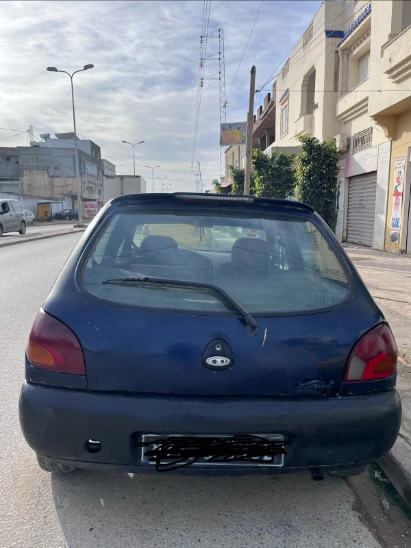 Ford FIESTA - Photo 3