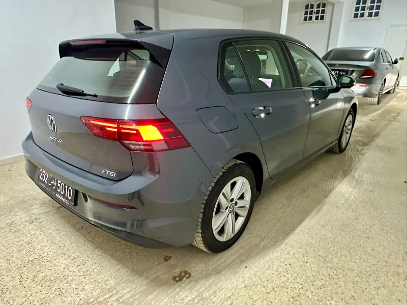 Volkswagen Golf 8 - Photo 8