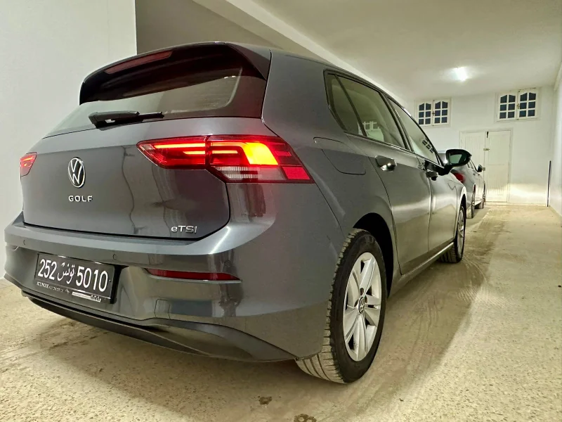 Volkswagen Golf 8 - Photo 6
