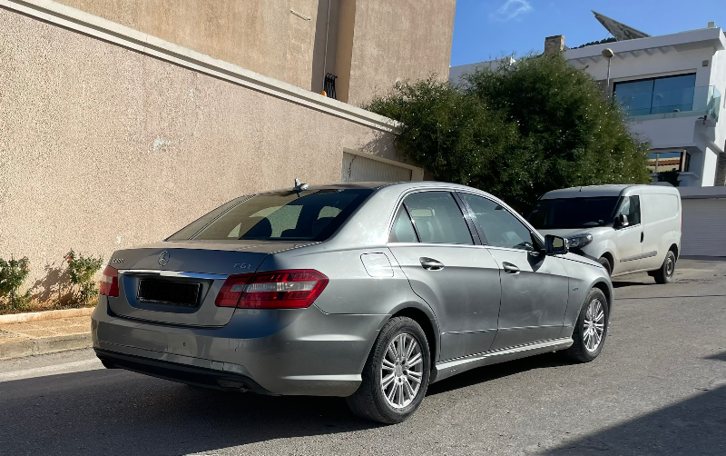 Mercedes Classe E - Photo 4