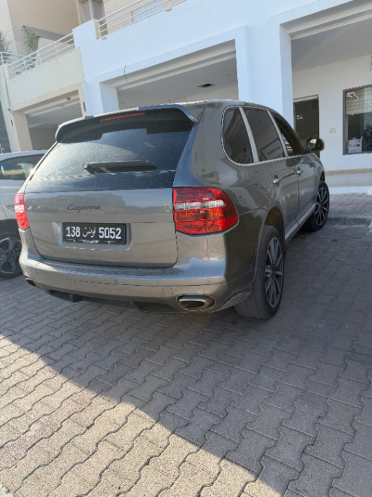 Porsche Cayenne - Photo 10