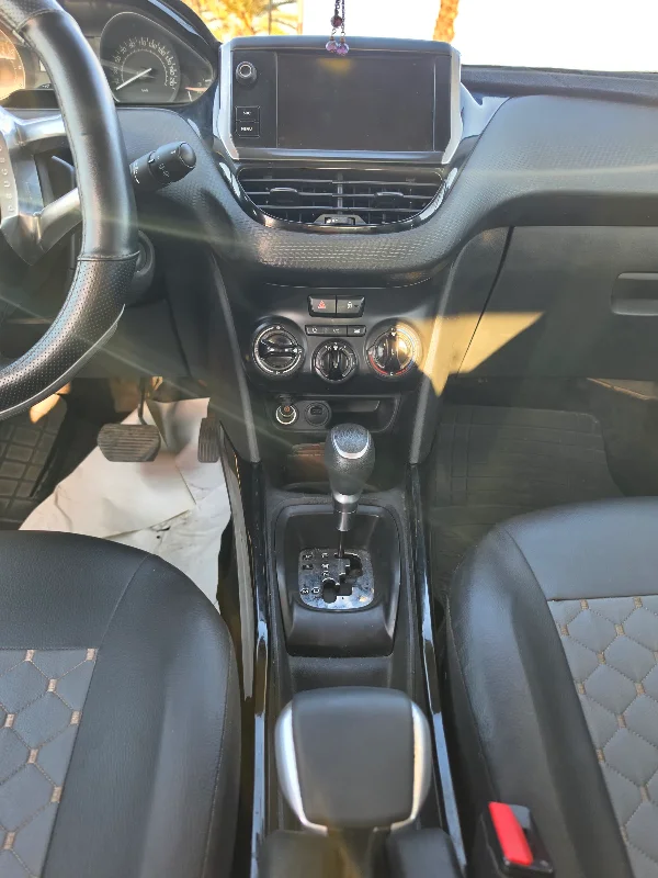 Peugeot 2008 - Photo 3
