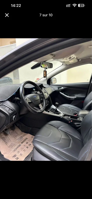 Ford FOCUS - Photo 2