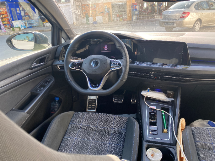 Volkswagen Golf - Photo 5