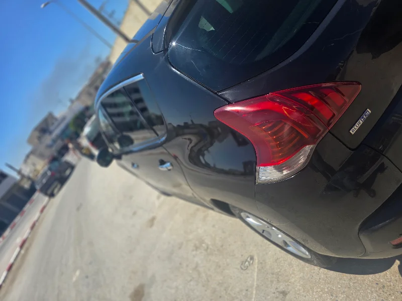 Peugeot 3008 - Photo 6