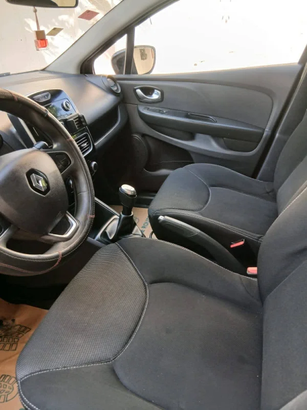 Renault Clio - Photo 6