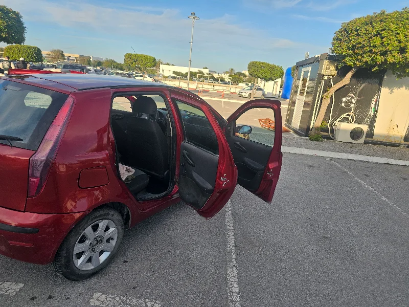 Fiat PUNTO - Photo 5