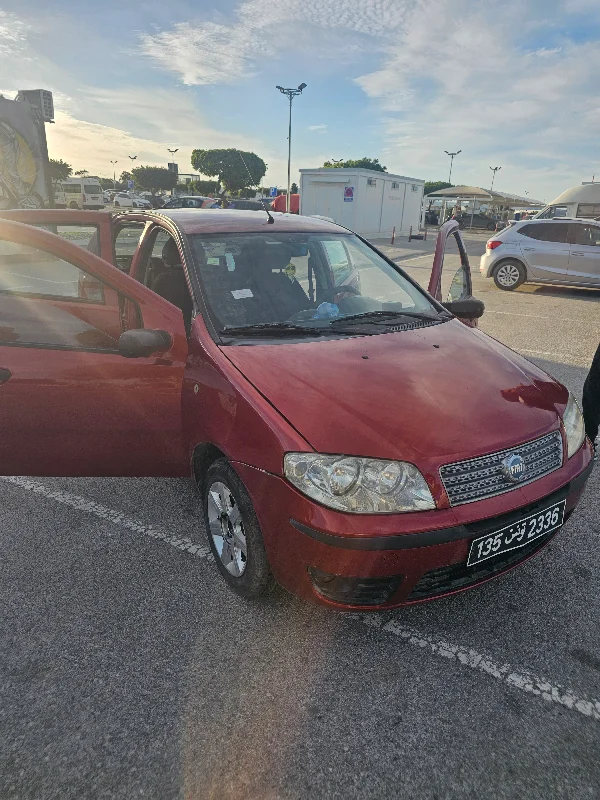 Fiat PUNTO - Photo 3