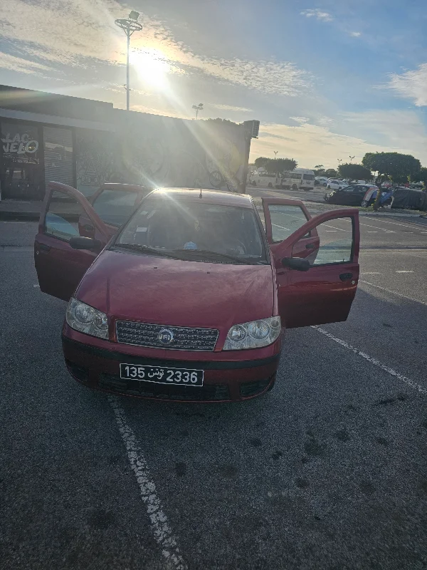 Fiat PUNTO - Photo 2