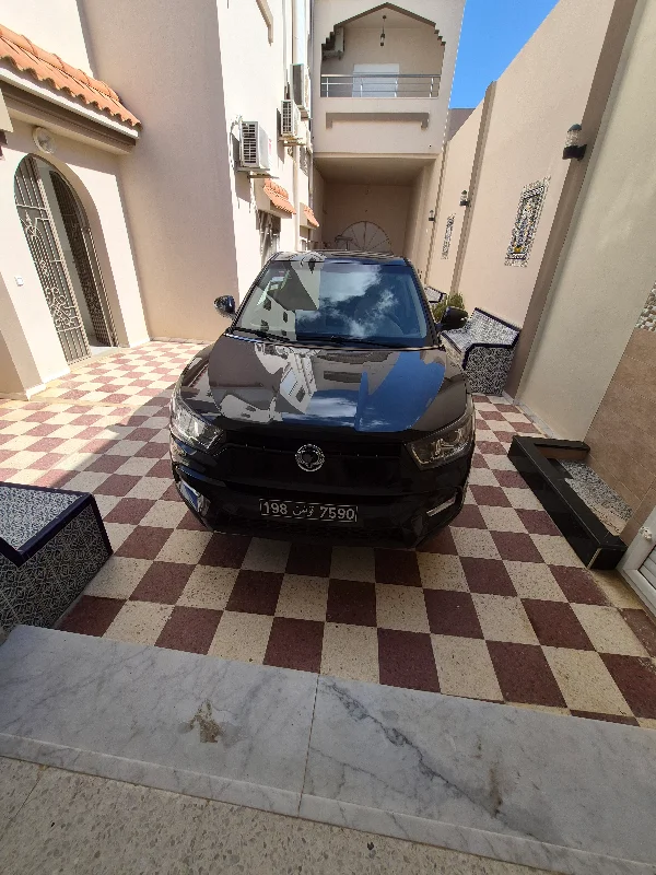 Ssangyong Tivoli - Photo 2