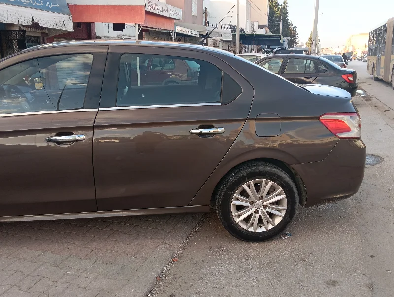 Peugeot 301 - Photo 10