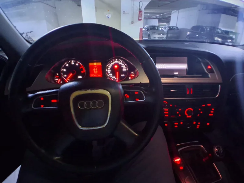 Audi A4 - Photo 8