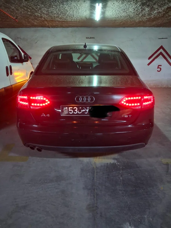 Audi A4 - Photo 2