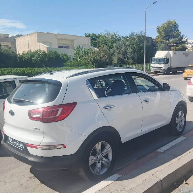 Kia SPORTAGE - Photo 2