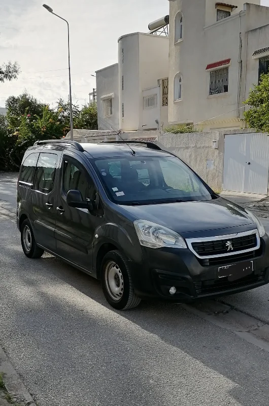 Peugeot Partner - Photo 9
