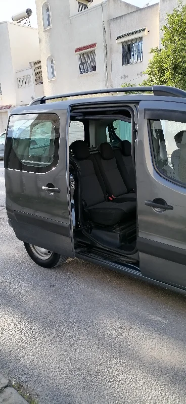 Peugeot Partner - Photo 5