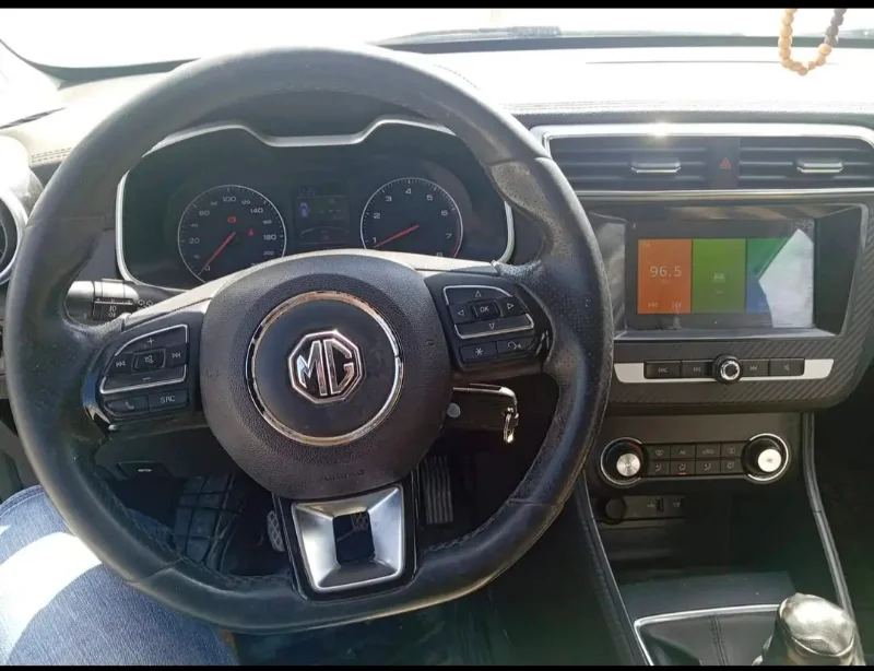 MG MG ZS - Photo 2