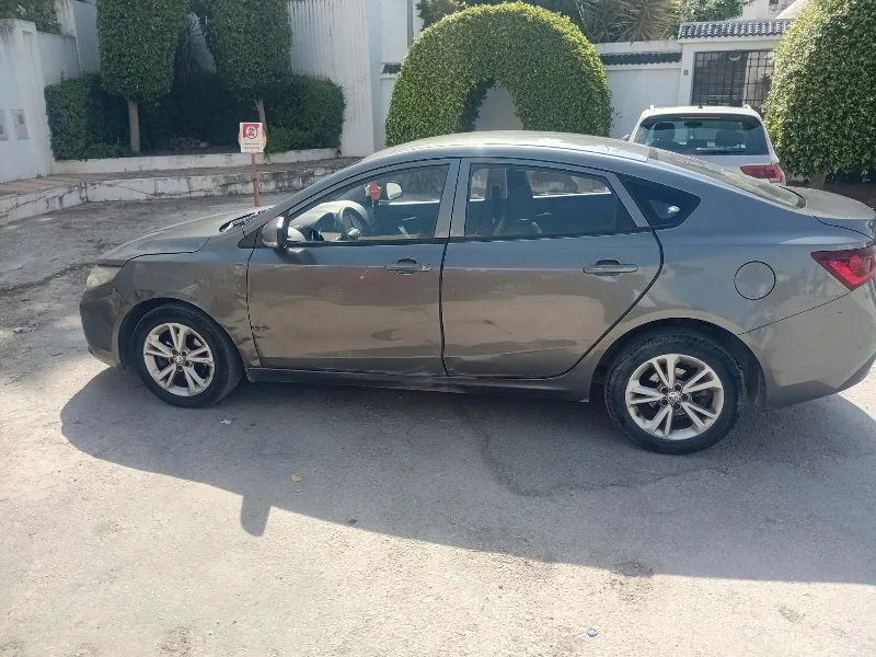 MG MG 5 - Photo 5