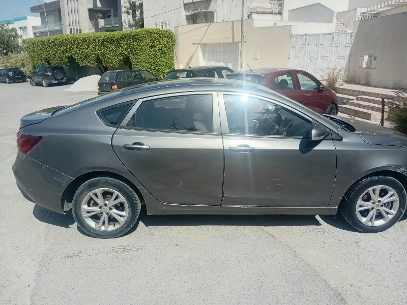 MG MG 5 - Photo 4
