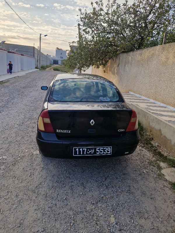 Renault Clio - Photo 2