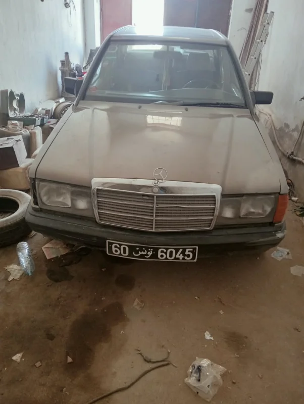 Mercedes 190-series 2024 Essence