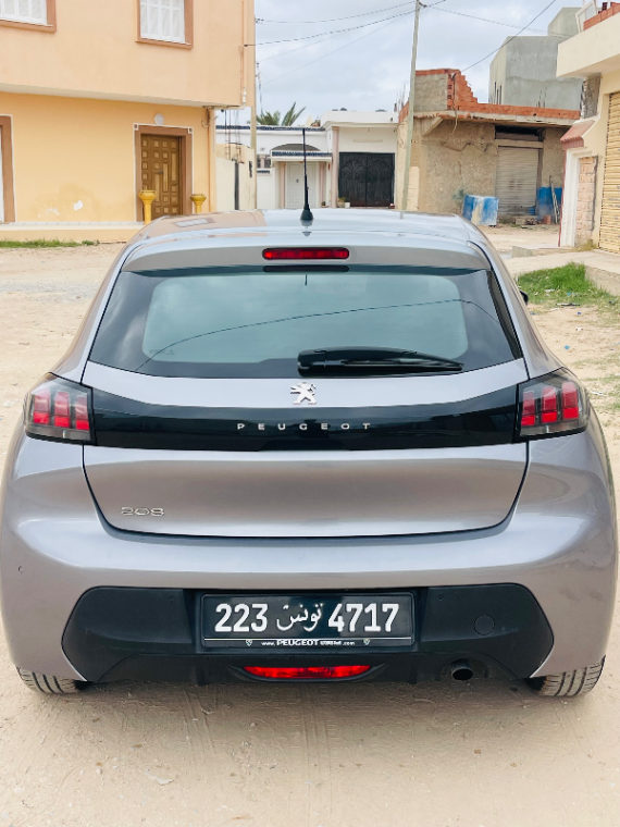 Peugeot 208 - Photo 9