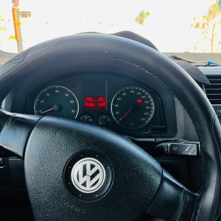 Volkswagen Golf - Photo 2