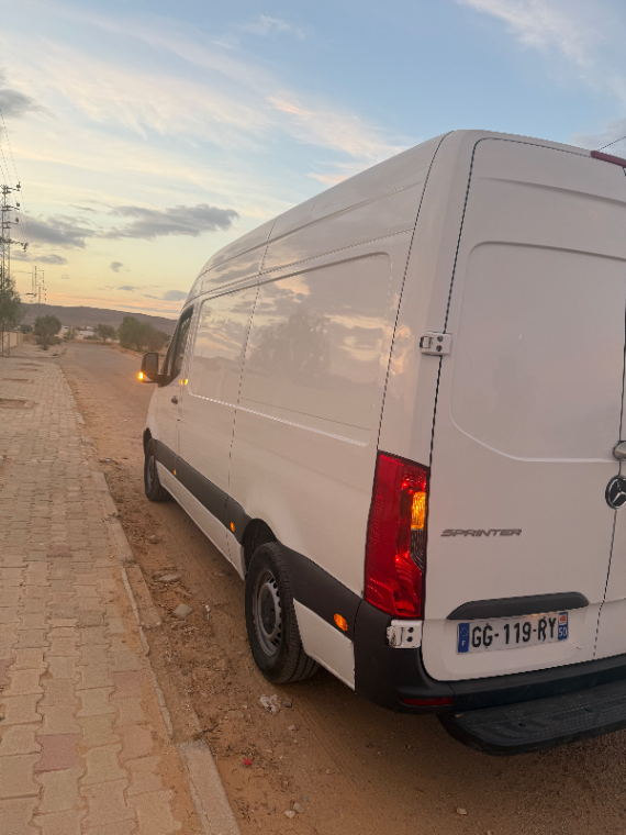 Mercedes Sprinter - Photo 7