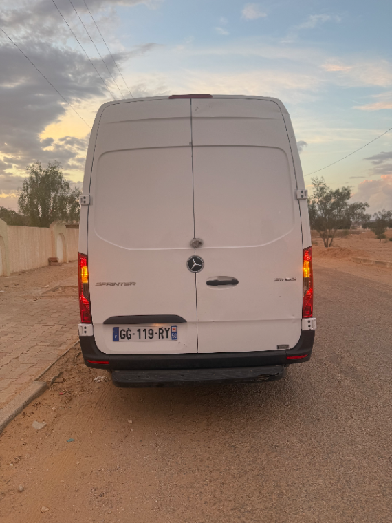 Mercedes Sprinter - Photo 2