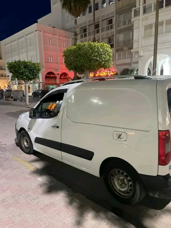 Citroen BERLINGO II - Photo 6