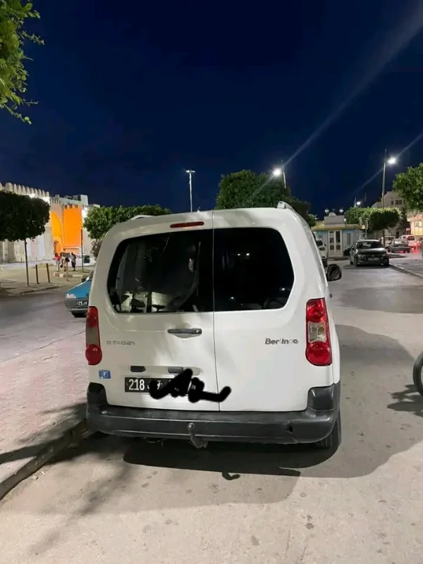 Citroen BERLINGO II - Photo 3