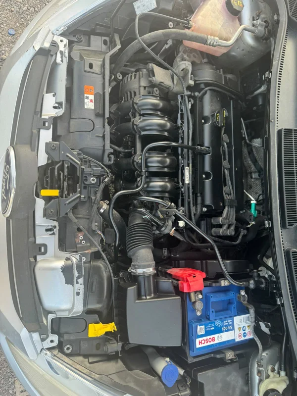 Ford FIESTA - Photo 8