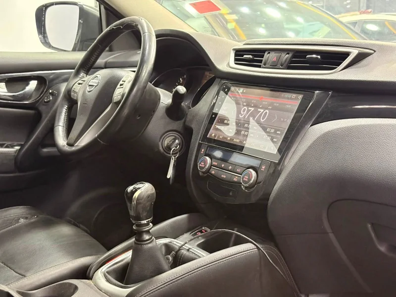 Nissan Qashqai - Photo 2