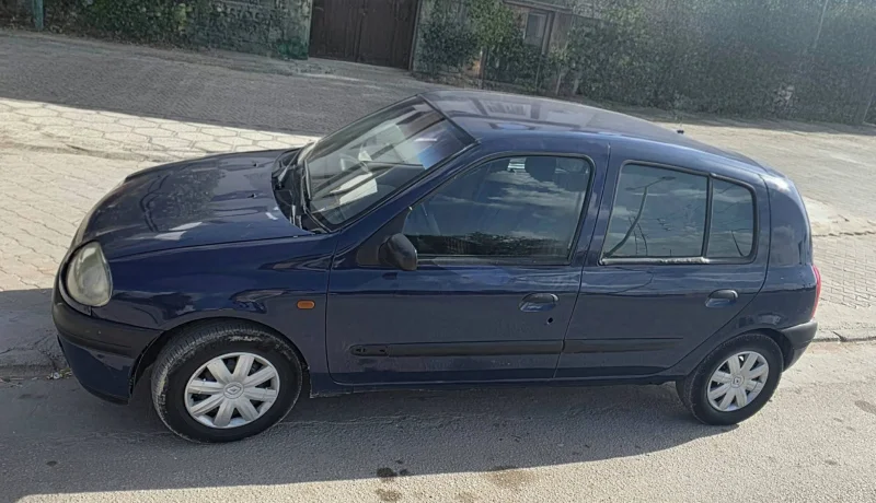 Renault Clio - Photo 4