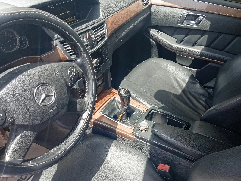 Mercedes 200 - Photo 5