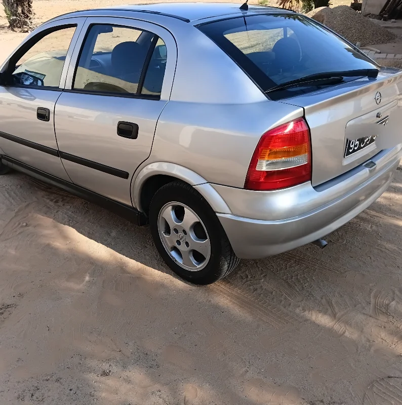 Opel Astra - Photo 10