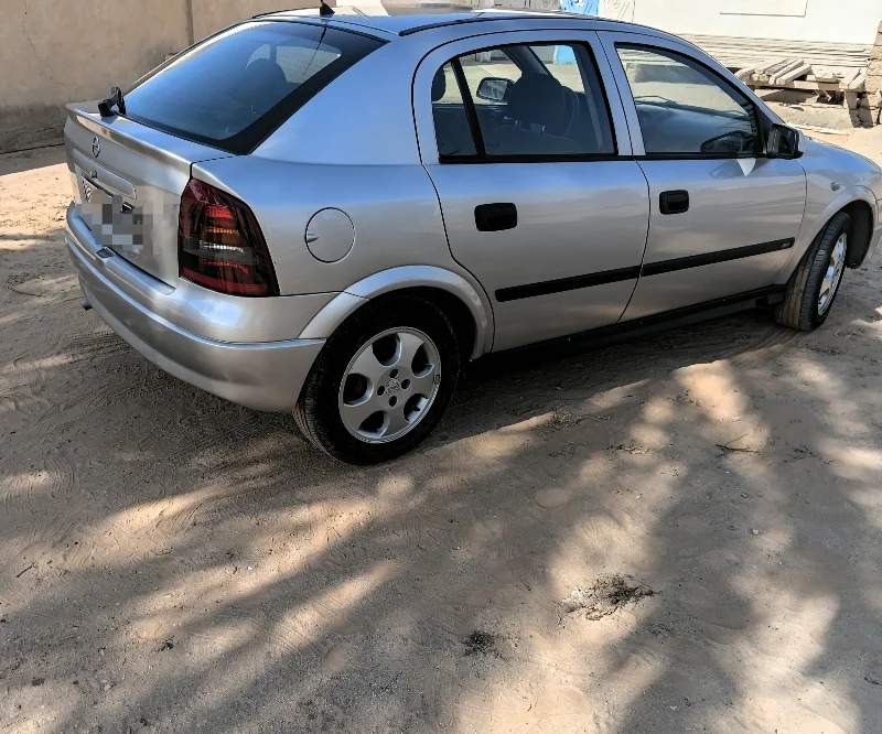 Opel Astra - Photo 9