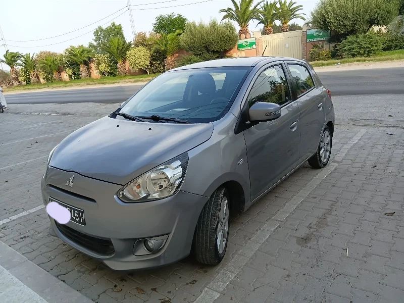 Mitsubishi Mirage 2017 Essence