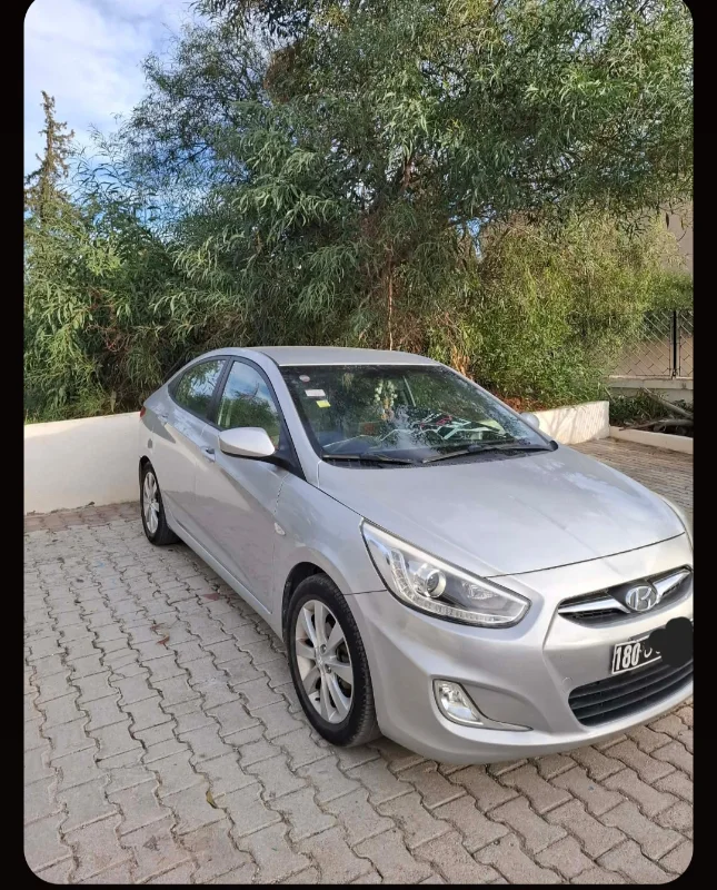 Hyundai ACCENT - Photo 6