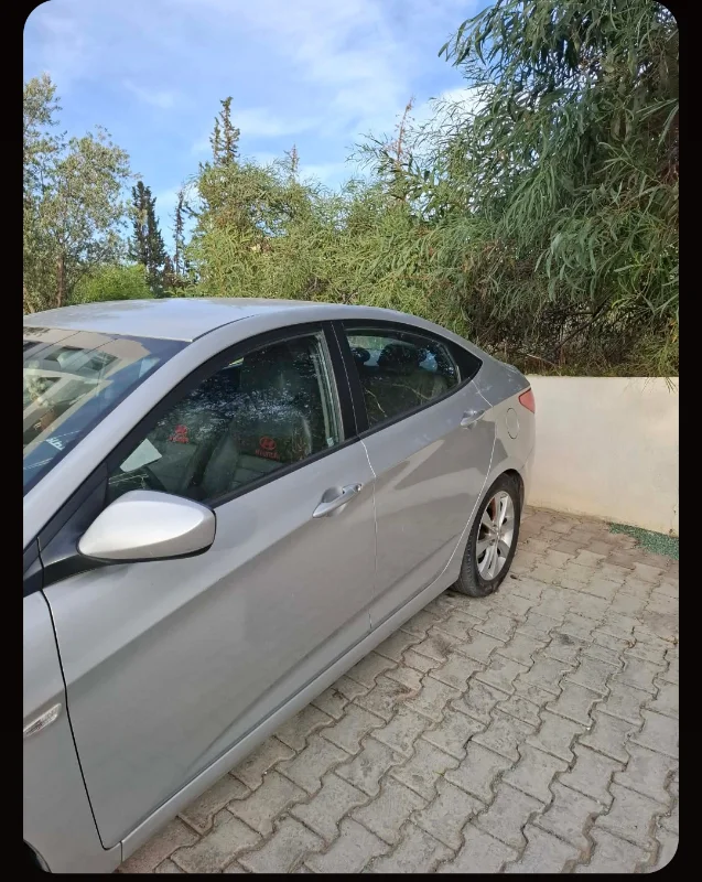 Hyundai ACCENT - Photo 5