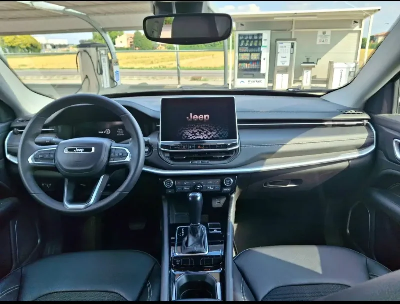 Jeep COMPASS - Photo 6