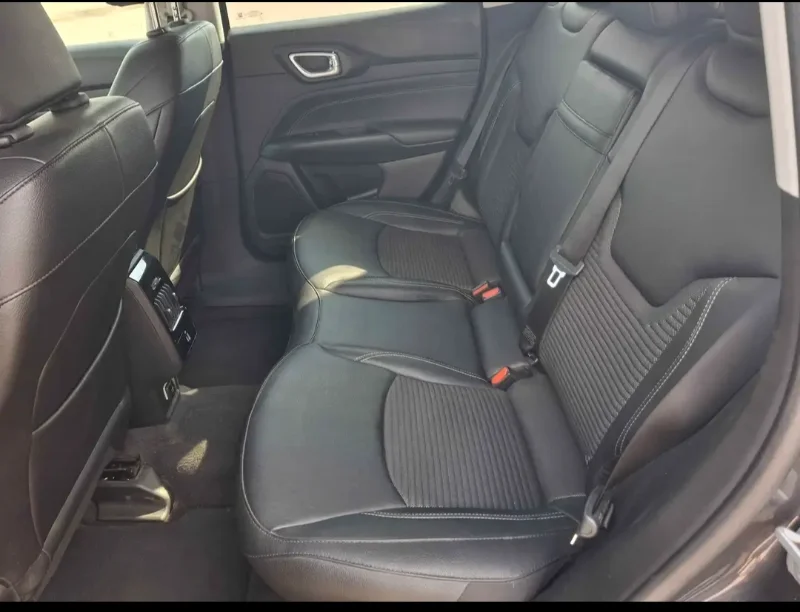 Jeep COMPASS - Photo 5