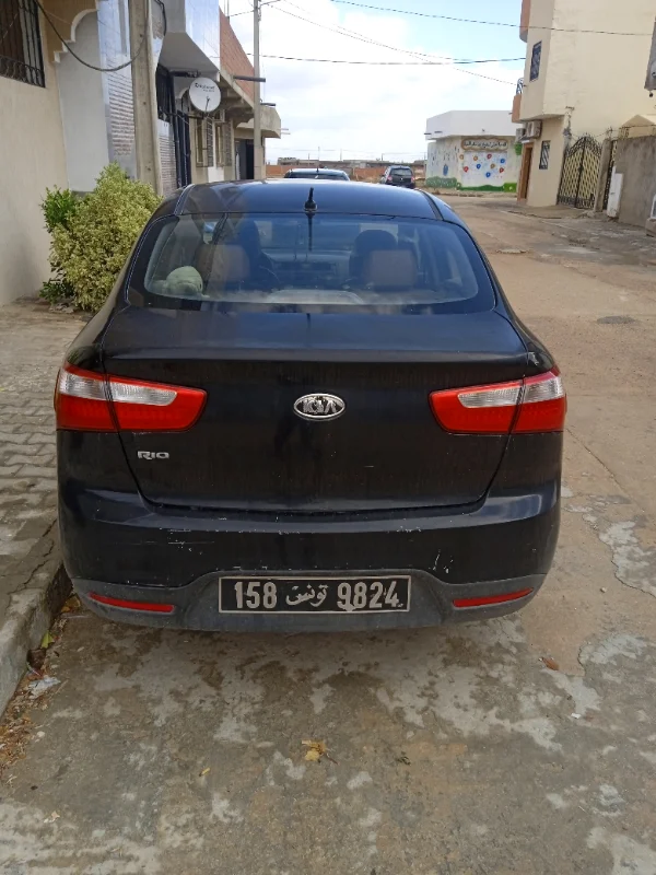 Kia RIO - Photo 2