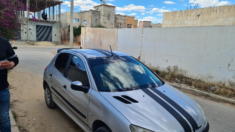 Peugeot 206 - Photo 2