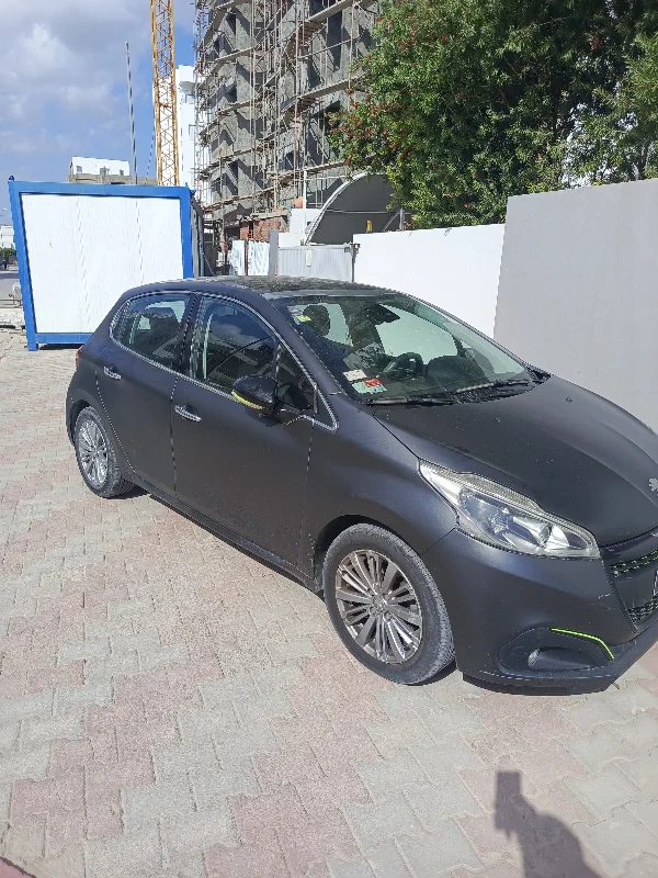 Peugeot 208 - Photo 7