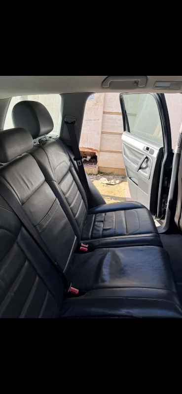 Volkswagen Touareg - Photo 2