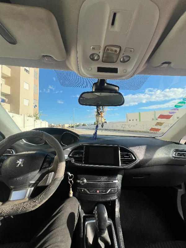 Peugeot 308 - Photo 5