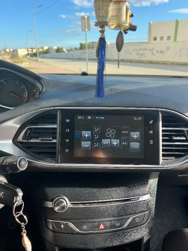 Peugeot 308 - Photo 4